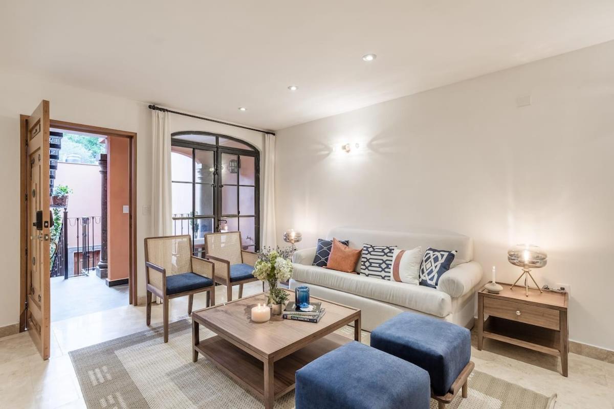 Luxury Apartments In Centro San Miguel De Allende With Rooftop & Jacuzzi Екстериор снимка
